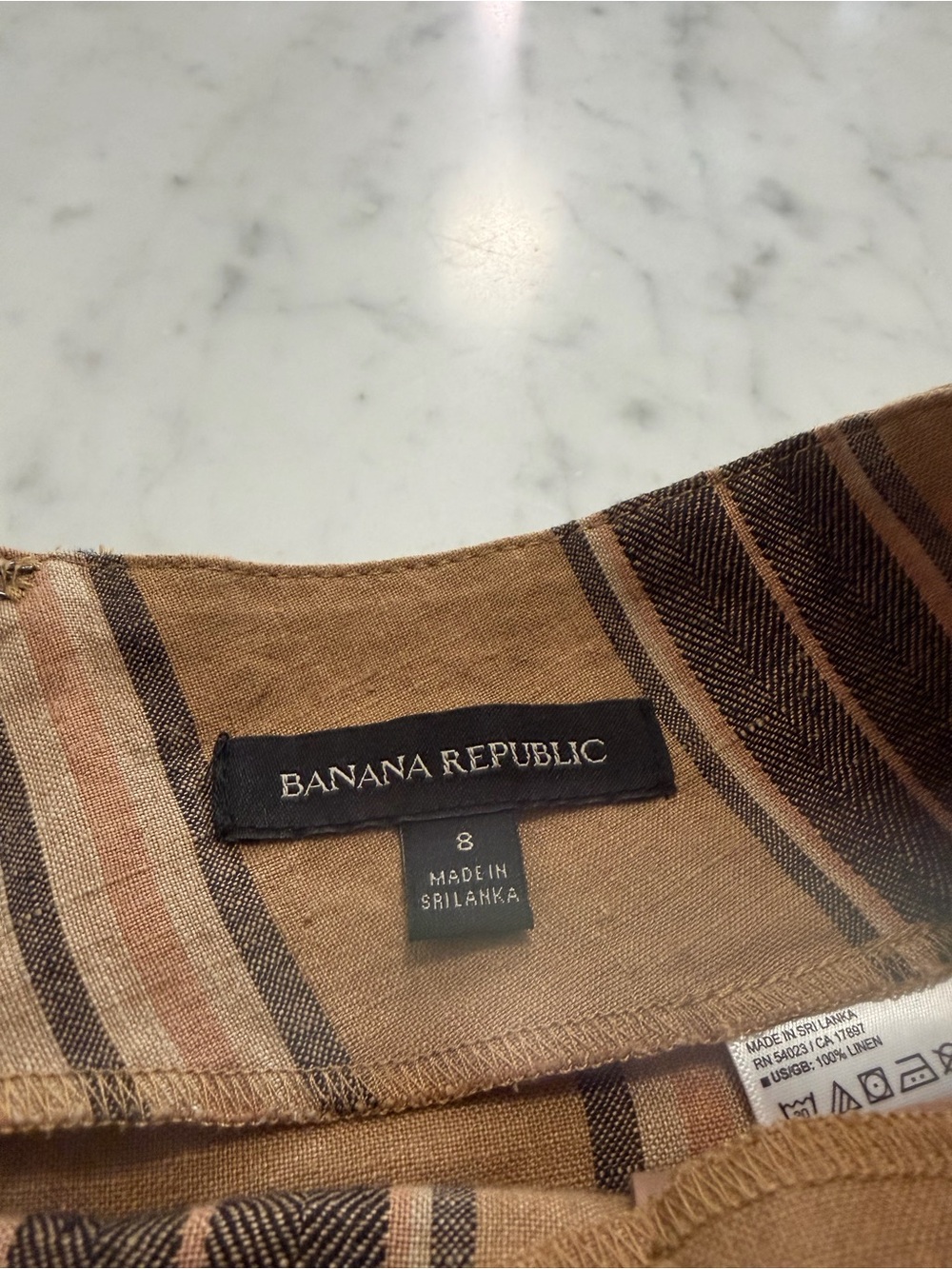 Banana Republic Mia Linen Tank Top and shorts - Picture 6 of 8